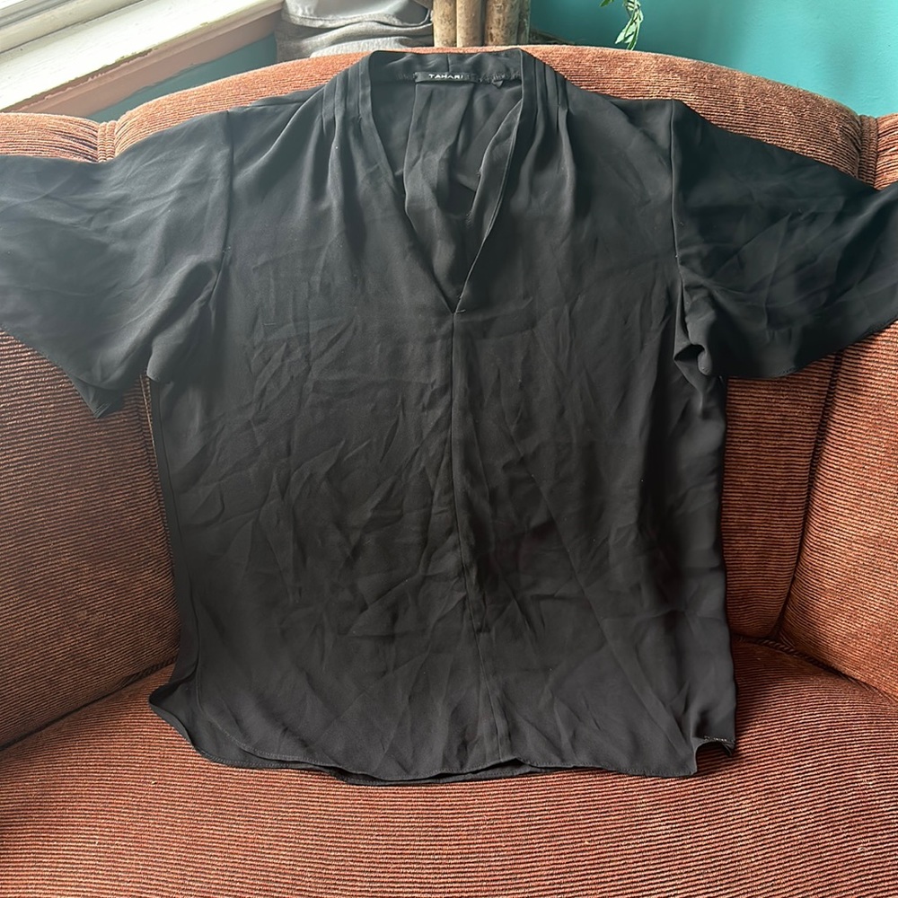 women's blouse size S brand TAHARI